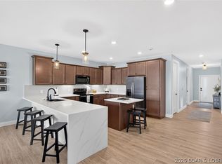 1055 Topsider Ln #210, Osage Beach, MO 65065