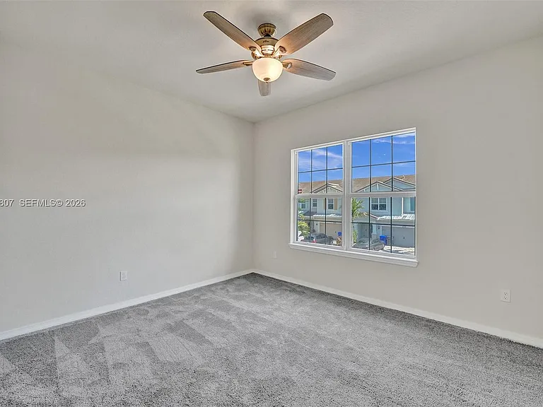 4764 Eucalyptus Dr — Photo 32