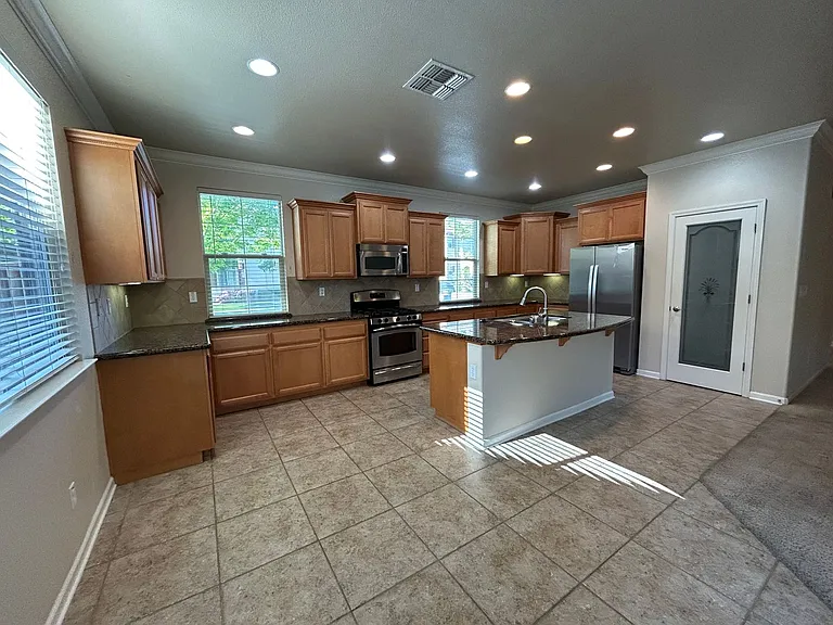 3286 Southerland Rd — Photo 10