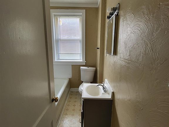 5th image of 5322 Maffitt Ave #1W