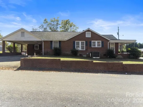 512 N Styers St, Cherryville, NC 28021