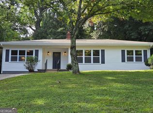 131 Mountain View Dr, Gainesville, GA 30501