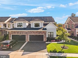 26 Dogleg Ln, Lawrence, NJ