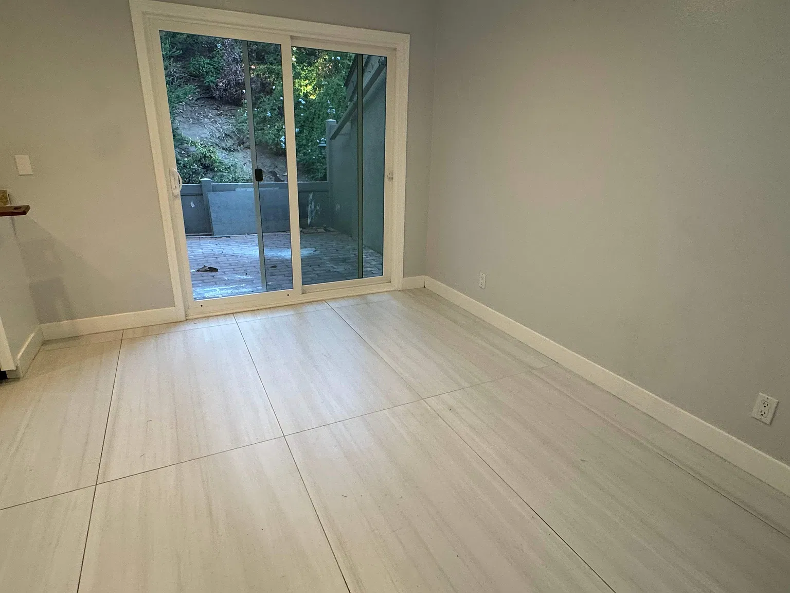 3 bed, 2.5 bath, 1100 sqft, $3,400 — Photo 4