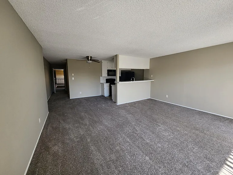 323 Obispo Ave #206 — Photo 7