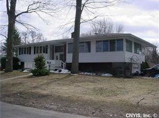 211 David Dr, North Syracuse, NY 13212