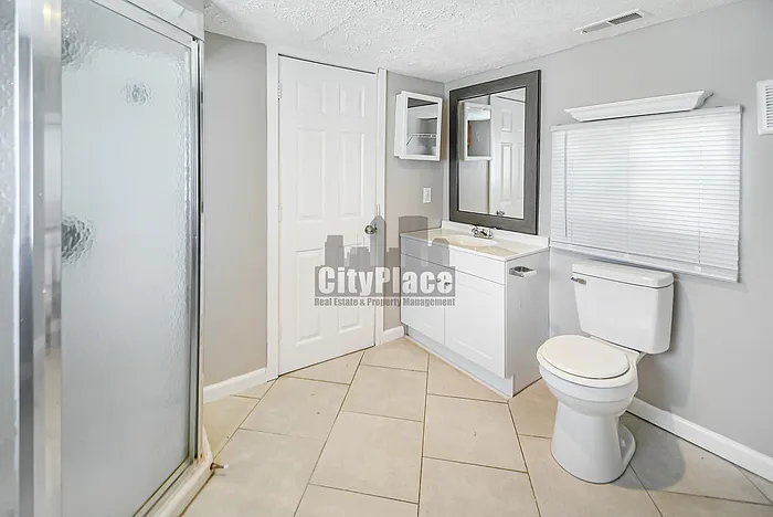 674 S 13th St — Photo 10