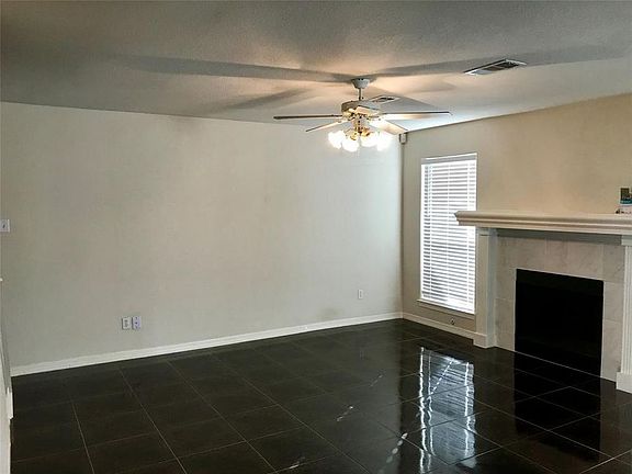 4th image of 1714 Park Forest Dr