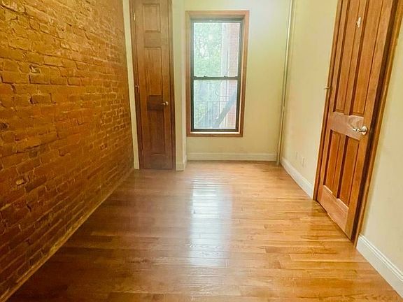 5th image of 164 Sherman Ave APT 44