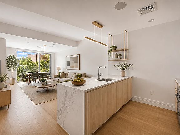 2nd image of 960 Franklin Ave #620