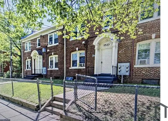 1725 Q St SE #1