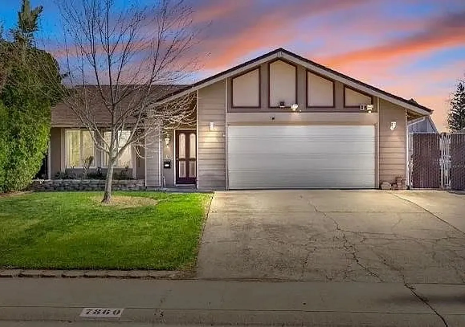 Beautiful Citrus Heights Home — Photo 1