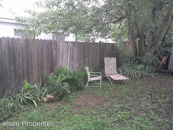 2nd image of 203 W Adams St