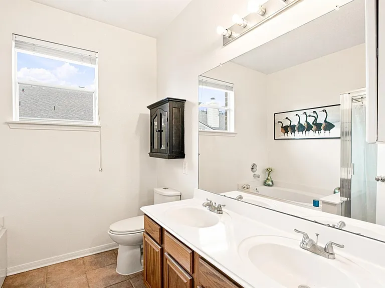 2910 Greenvalley Trail Dr — Photo 12