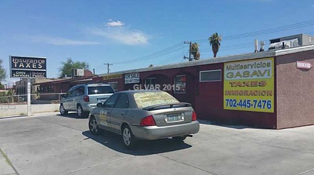 1st image of 3613 Vegas Dr