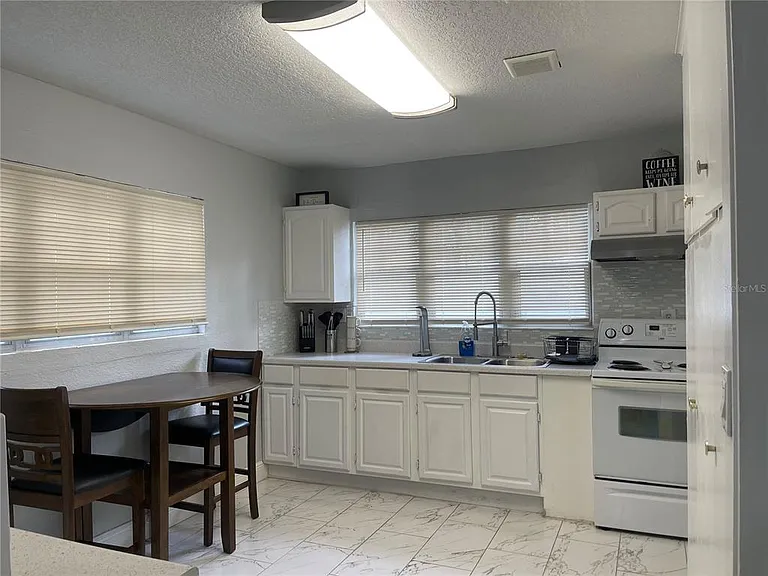 729 Seminole Ave — Photo 3