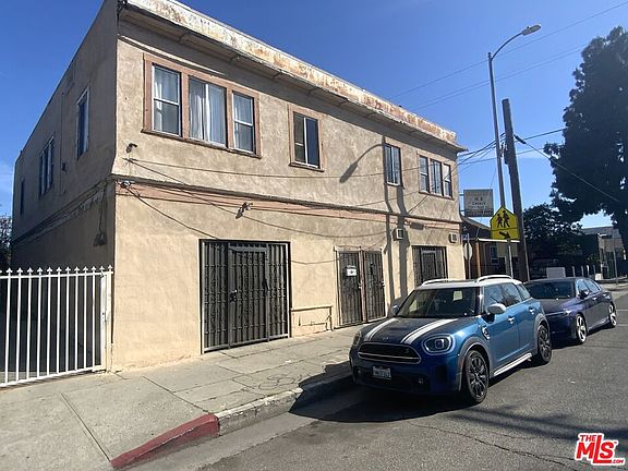 2nd image of 3770 Maple Ave