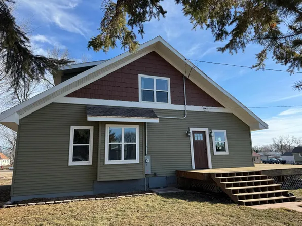 174 7th St, Hancock, MN 56244