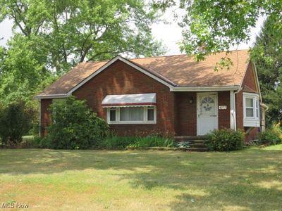 4377 E Center St, Conneaut, OH, 44030