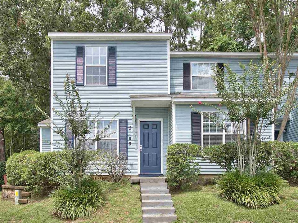 1st image of 2199 Timberwood Cir N