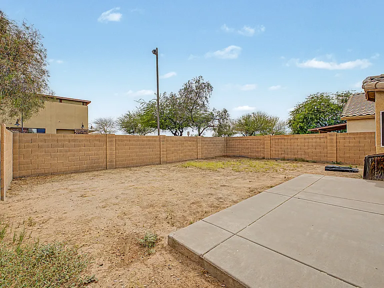 2435 E Olivine Rd — Photo 22
