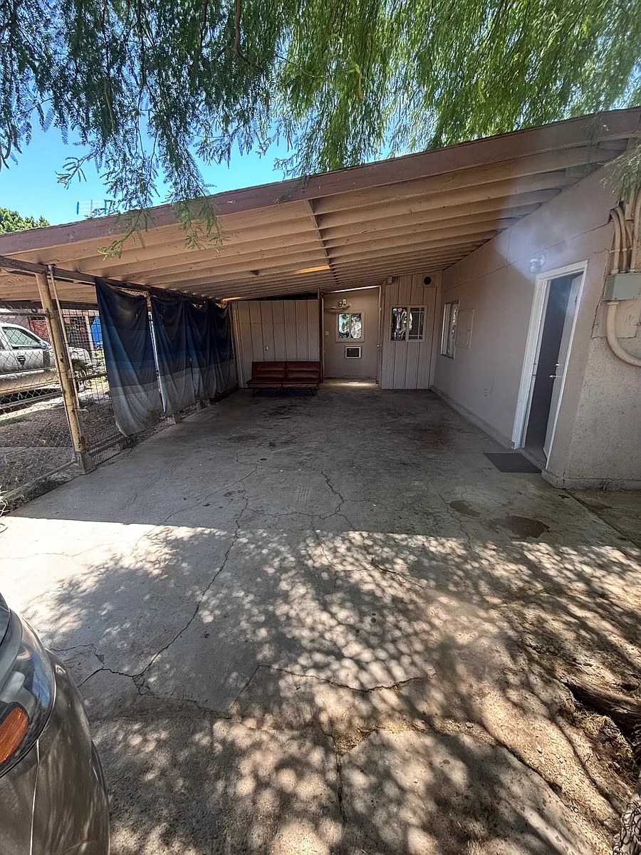 Building Photo - 902 S 20th Ave #4