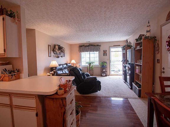 5th image of 257 Residence Dr #257