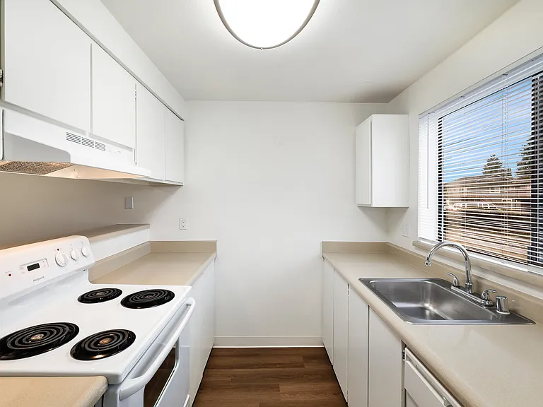 Crystal Springs Apartments — Photo 66