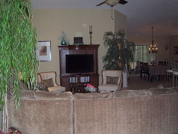 5th image of 2811 Southampton Dr