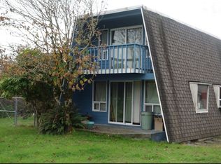 318 Canal Dr NE, Ocean Shores, WA 98569