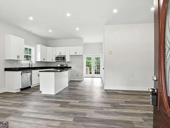 5th image of 1859 William Smith Rd