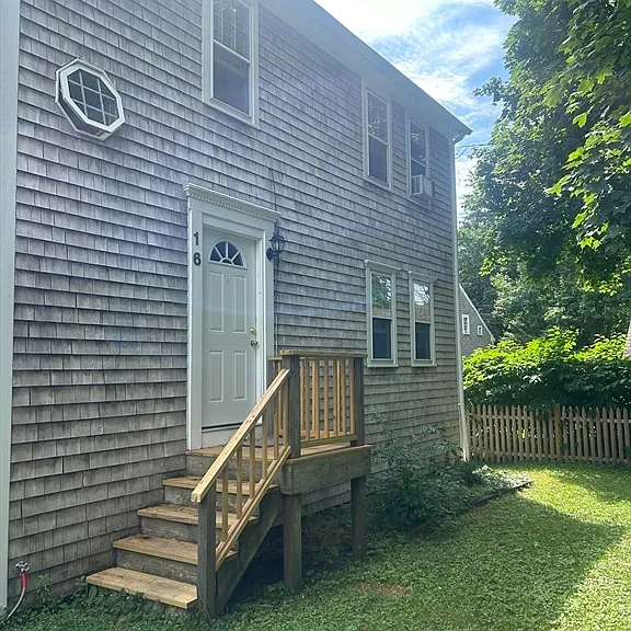 16 Church St #1 — Photo 3