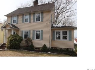 31 1st Ave, Ossining, NY 10562