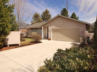 910 SE Breitenbush Ln, Bend, OR 97702