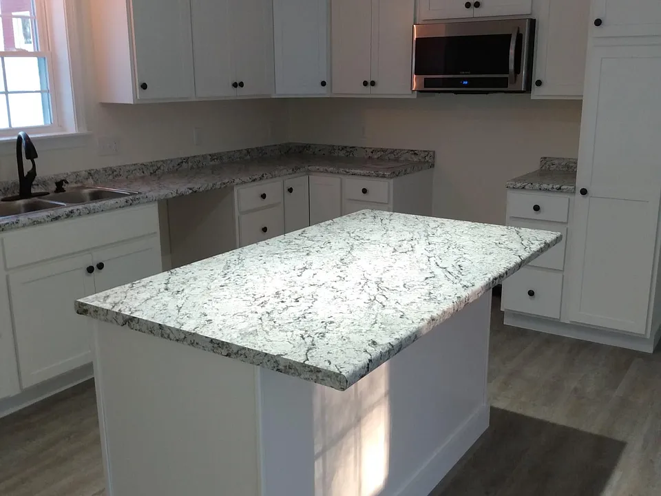 All new stainless steel appliances to be delivered March 12th