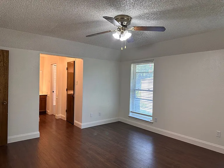 4715 Ridgeline Dr — Photo 16