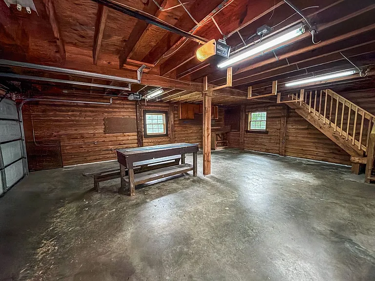 2414 Briggs Ave — Photo 7