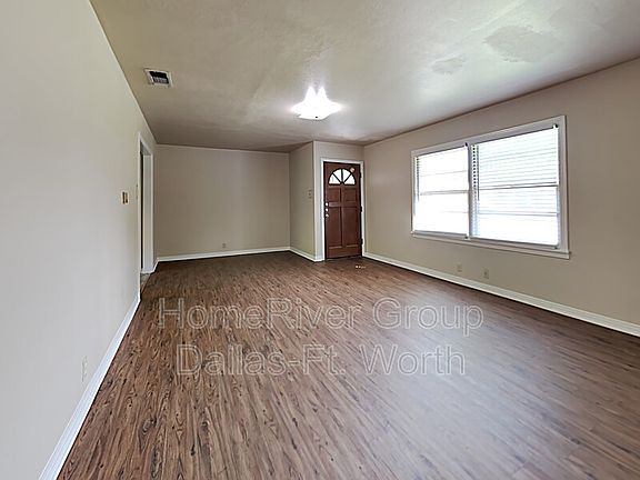 2nd image of 1412 N Highland Ave