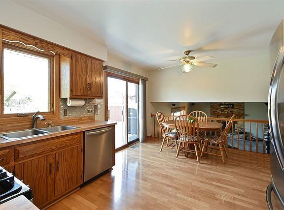 4th image of 8318 Jessica Ln