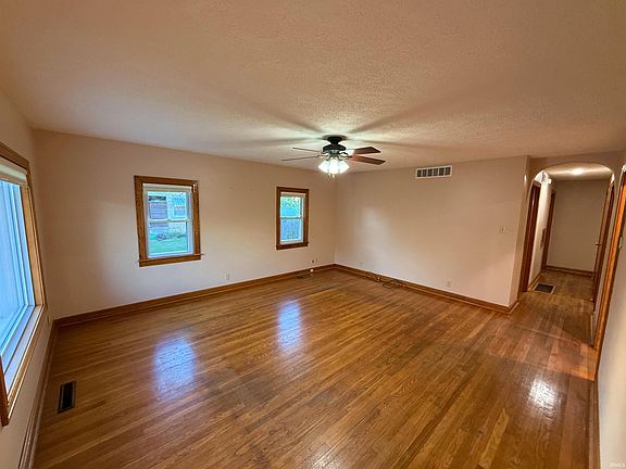 3rd image of 202 Dewey Ave