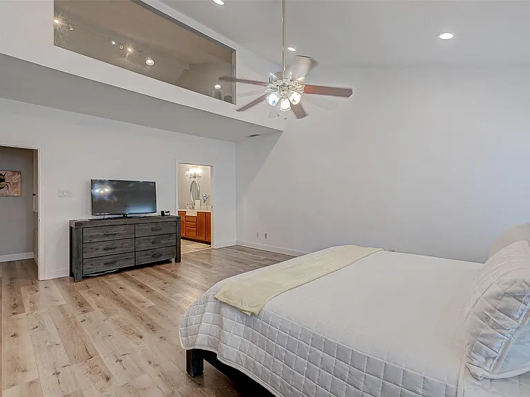 8077 El Mundo St #8077 — Photo 30