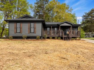 709 Amy Gray St, Greer, SC 29651