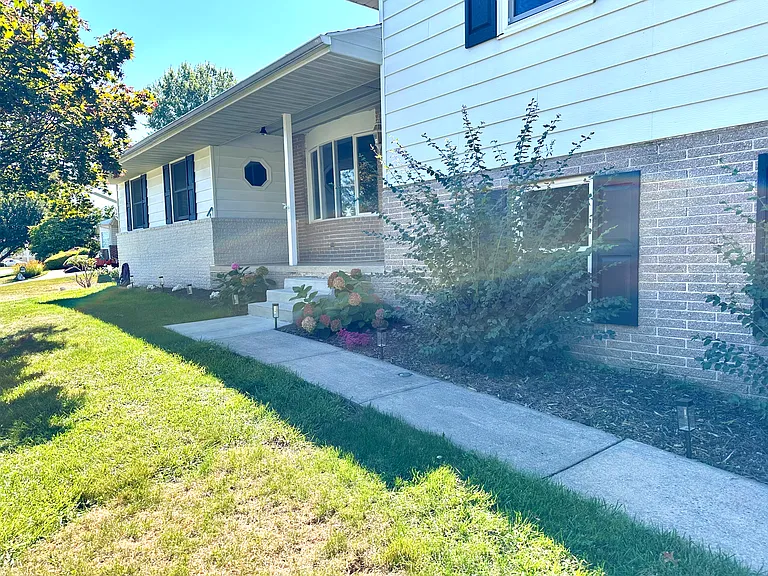 60 Belmar Dr — Photo 9