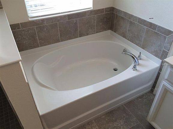 2nd image of 521 Morgan Wood Dr