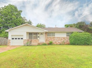 605 General Senter Dr, Midwest City, OK 73110