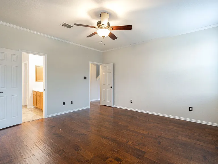 1509 Heron Dr — Photo 10