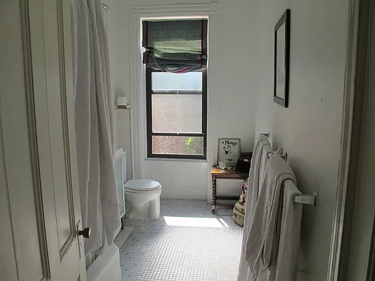 Rented by Dwell Residential Inc | media 7