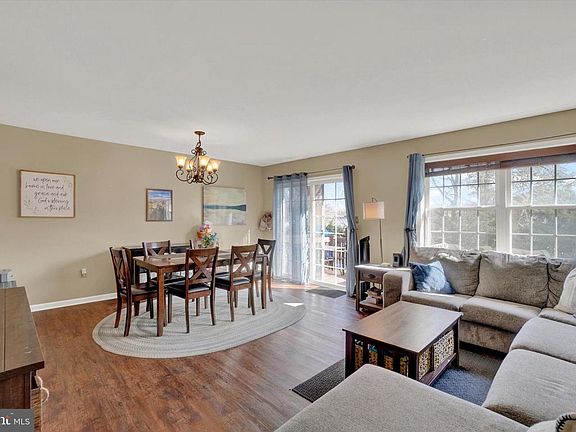 4th image of 336 Deerfield Dr