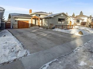 5031 E Viceroy Dr NW, Calgary, AB T3A0V2