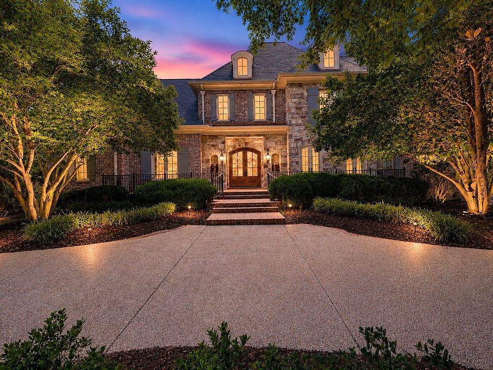 1st image of 1450 Willowbrooke Cir